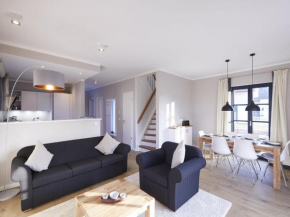 Reetland am Meer - Premium Reetdachvilla mit 3 Schlafzimmern, Sauna und Kamin F07